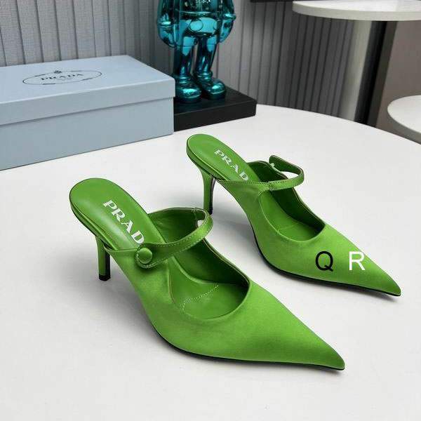 Picture of Prada Shoes _SKUPradasz35-40819165.5CM9CRR1217